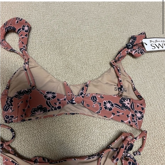 For love of lemons swim suit, size small - Picture 5 of 10